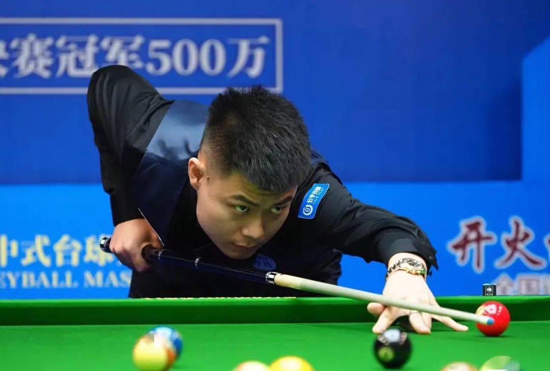 在冲击总冠 在冲击总冠